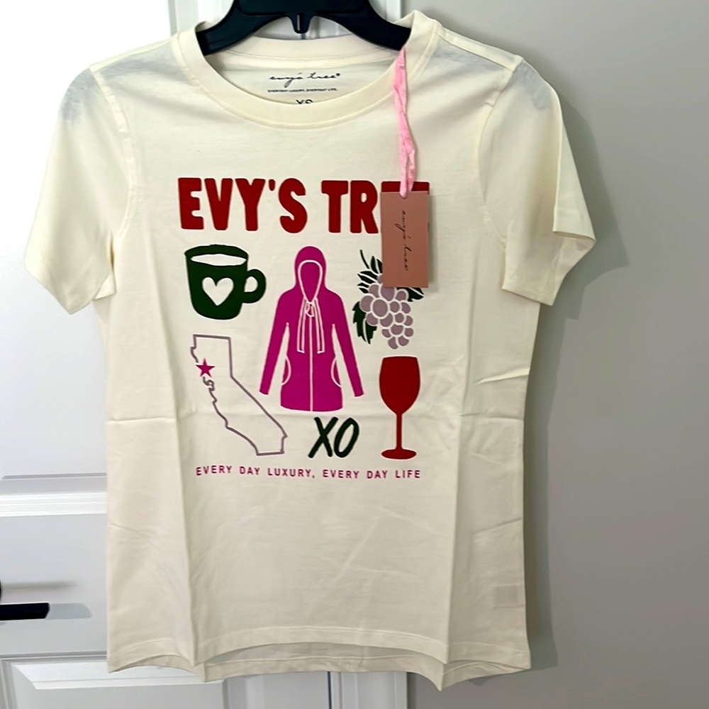 NWT Evys tree California tee